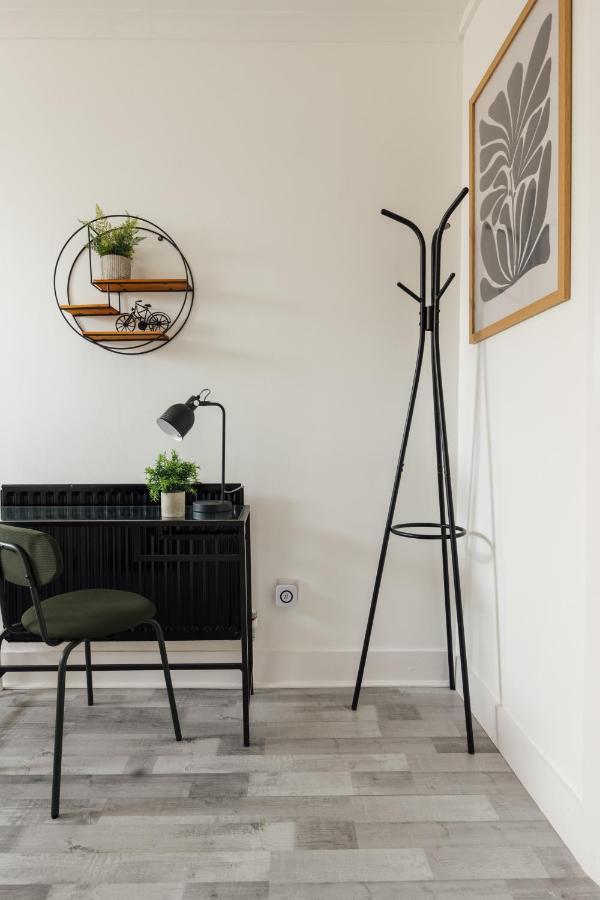 Stunning & Stylish 2 Bed Flat In West * Londra