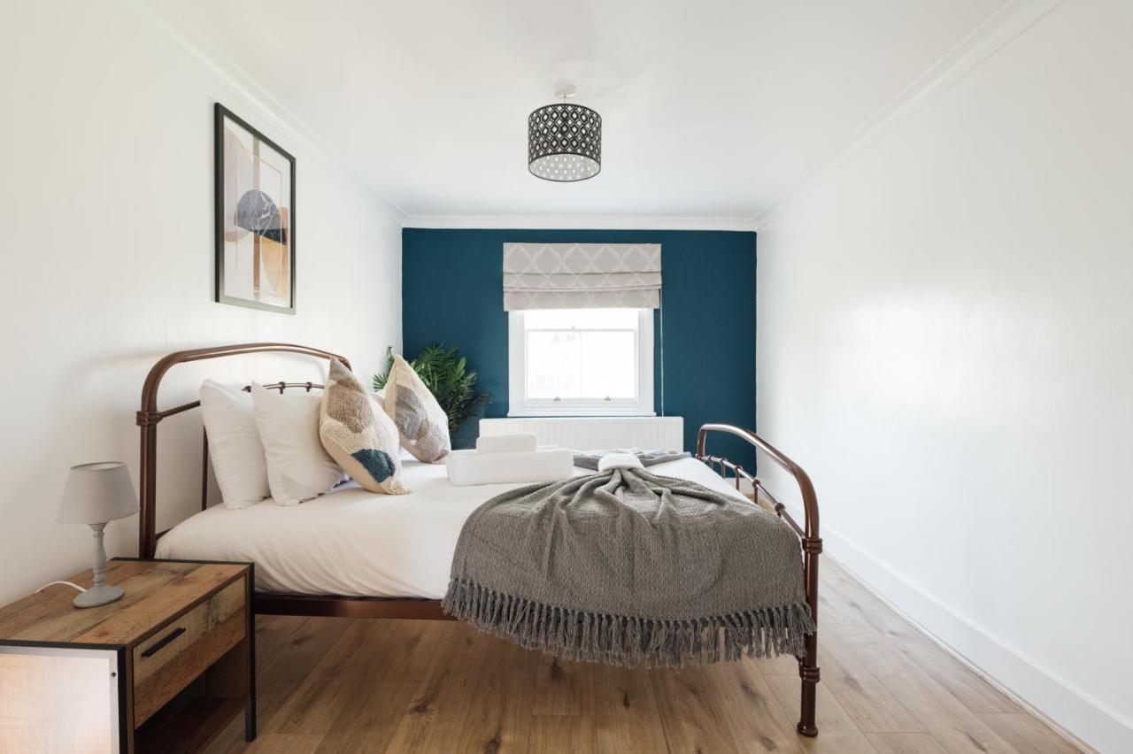 Appartamento Stunning & Stylish 2 Bed Flat In West Londra